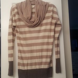 Scarf-like collared-sweater